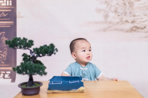 巴彦淖尔怀孕多久会小腹隆起